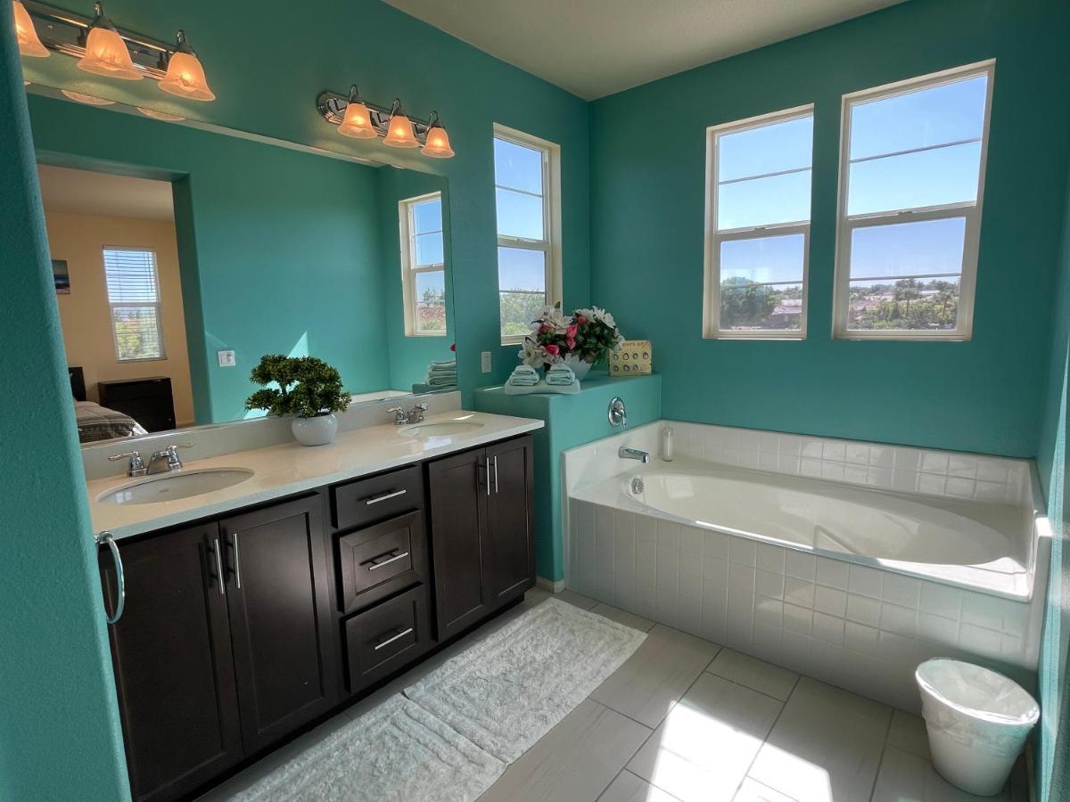 Spacious And Modern Home Near Temecula Wineries Мурриета Экстерьер фото